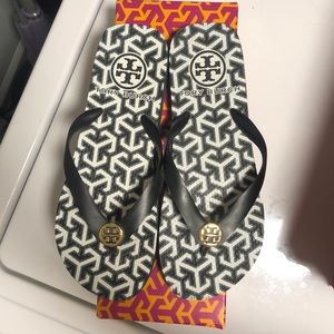 Tory Burch Basic Flip Flops